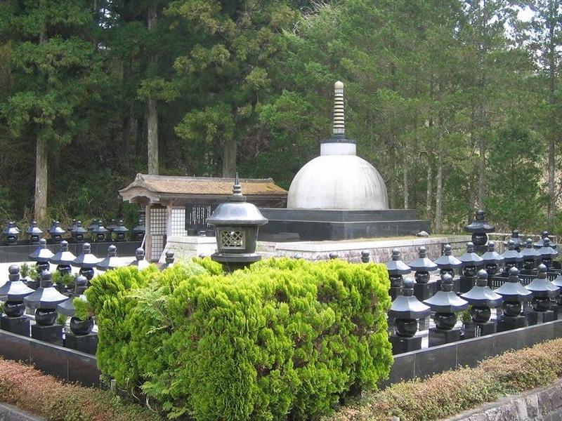 高野山 奥の院 永代供養墓「佛舎利宝塔」