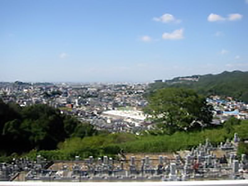 柏原東条霊苑
