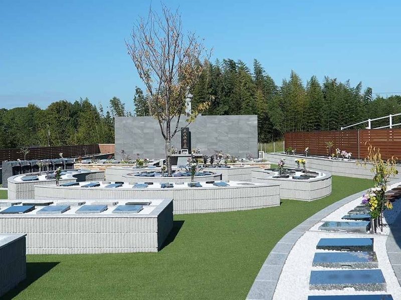 個別埋葬期間経過後に改葬される永代供養墓が併設されています