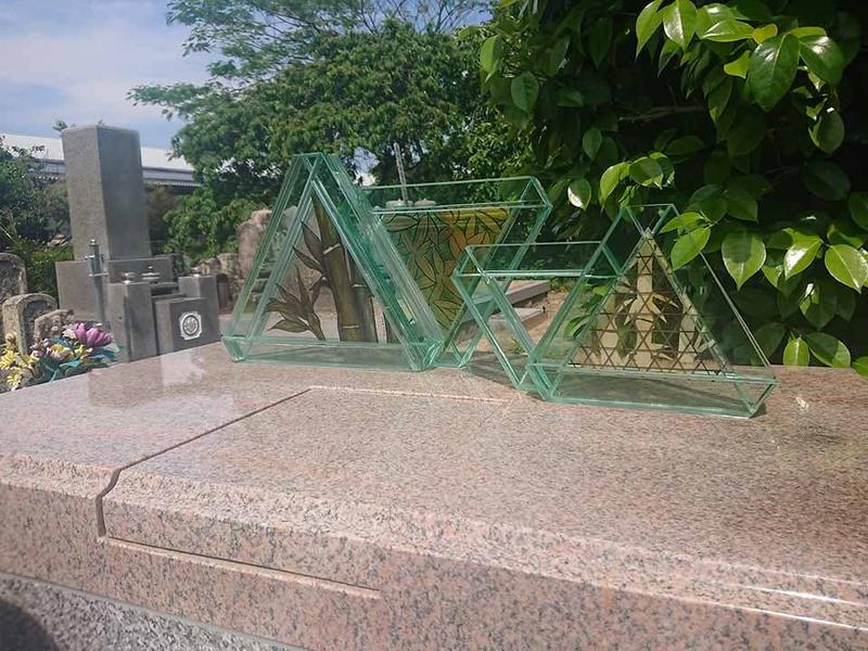 寶珠寺『想華壇』ガラスモニュメント①