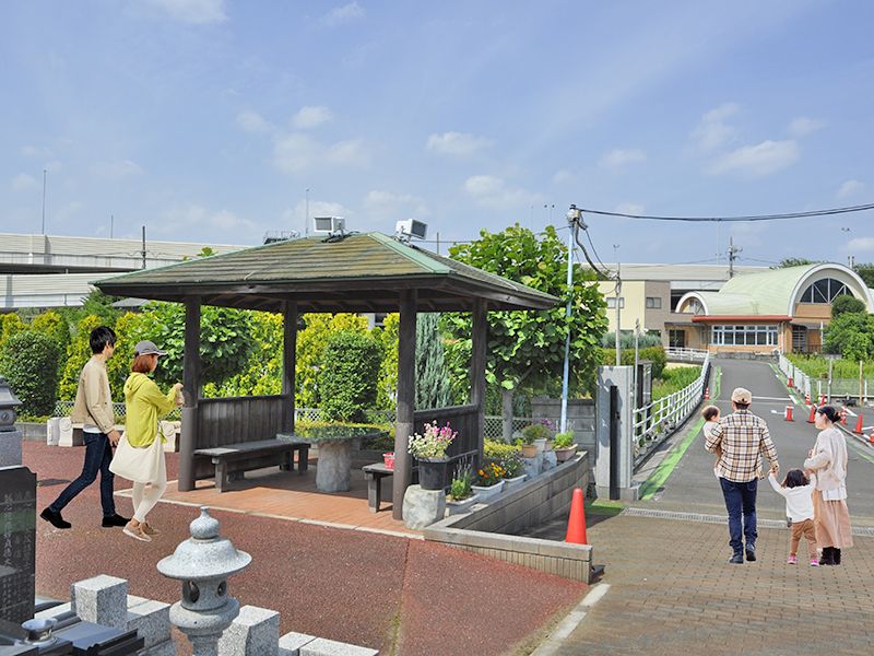 ヒルズ川口