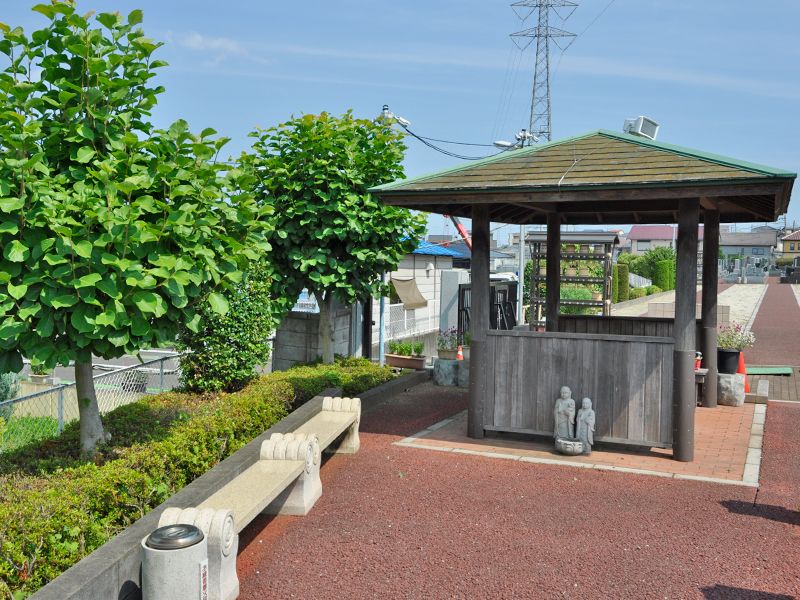 ヒルズ川口