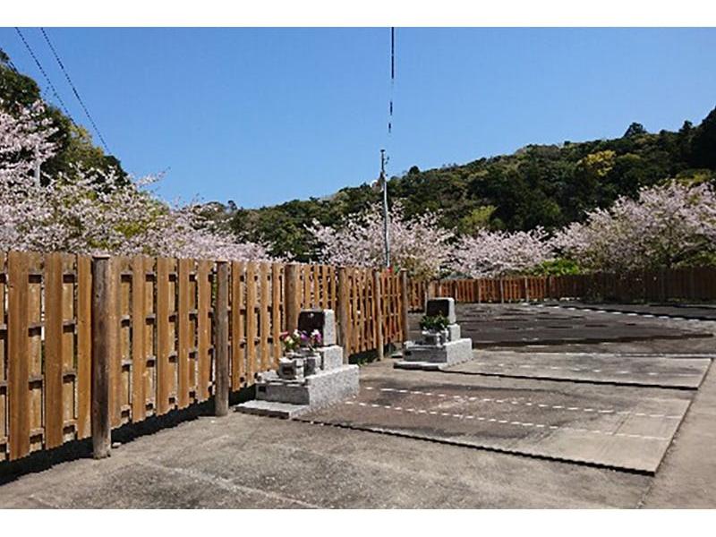 一般墓区画も併設されています