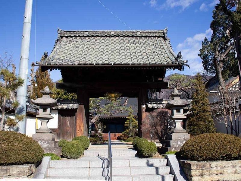 向源寺墓苑