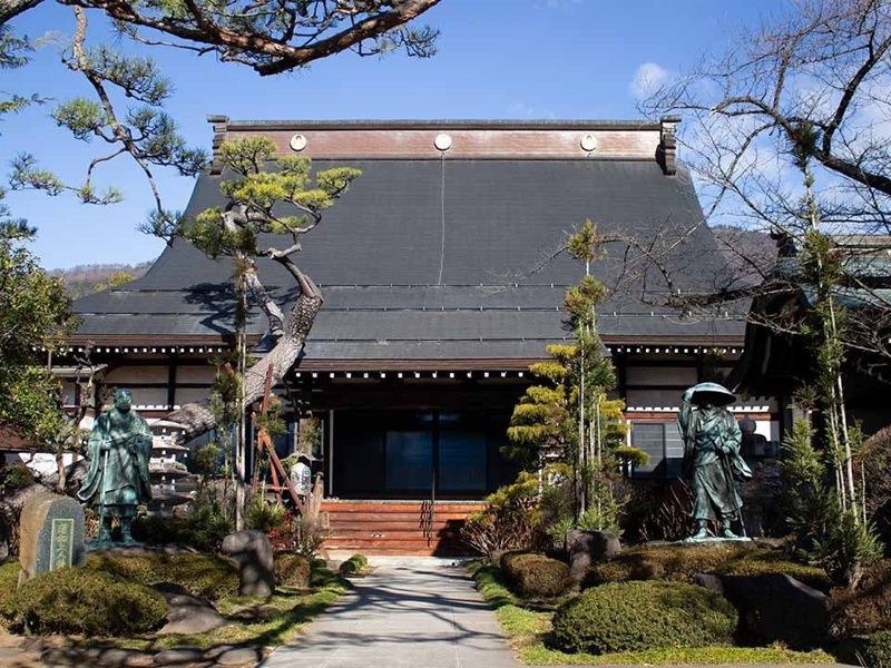 向源寺墓苑