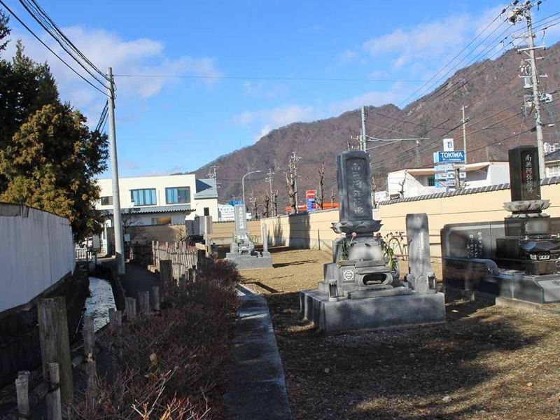 向源寺墓苑
