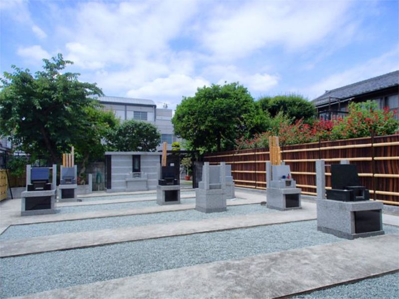 隅田川せせらぎ霊園　日当たり良好の平坦な墓地