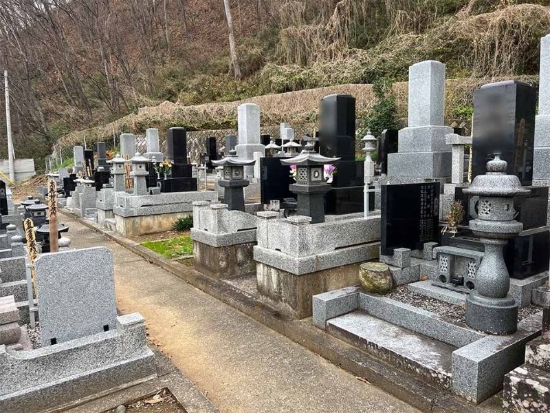 唐崎霊苑