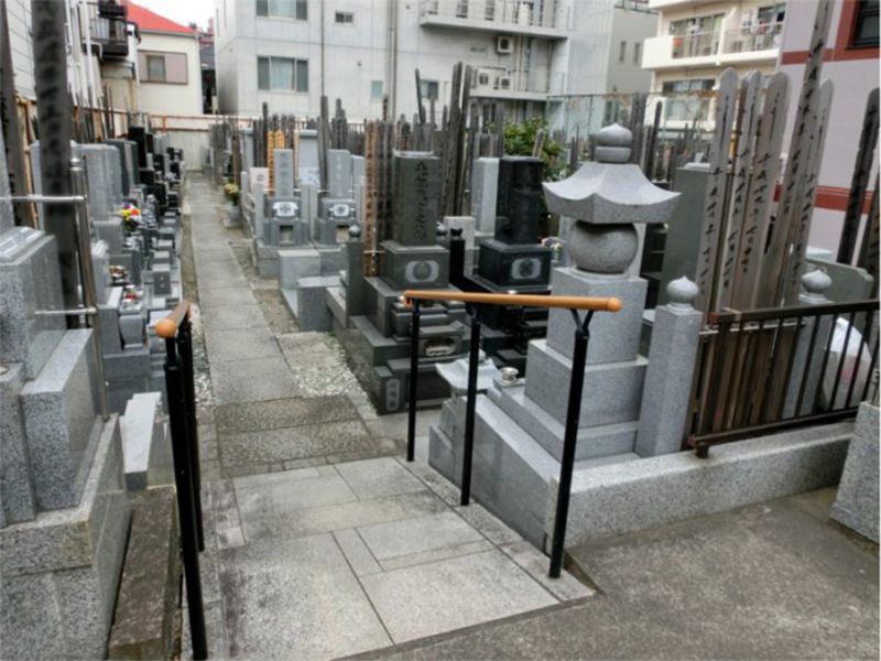 長安寺墓苑