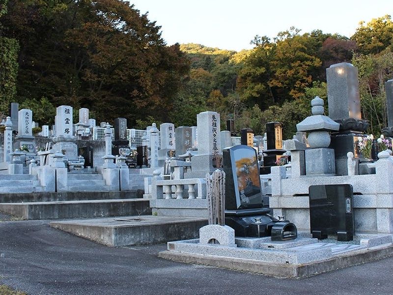 真蔵寺墓地