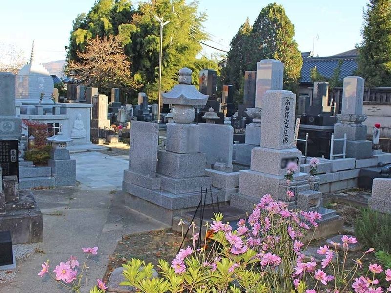 常泉寺墓地
