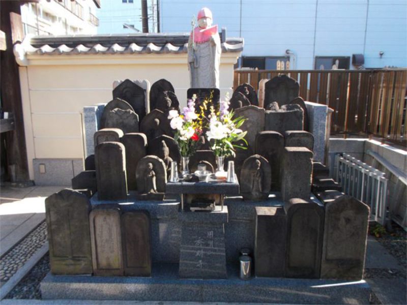 秀明寺墓苑