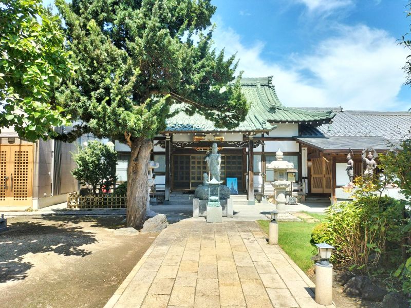 東川口慈恩の庭