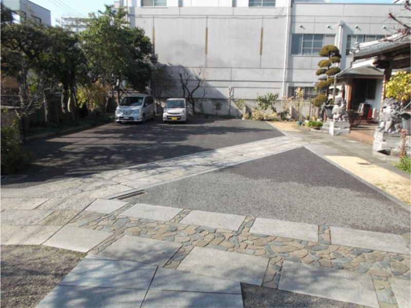 隅田川せせらぎ霊園　広々とした専用駐車場