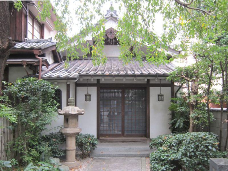常照院墓苑