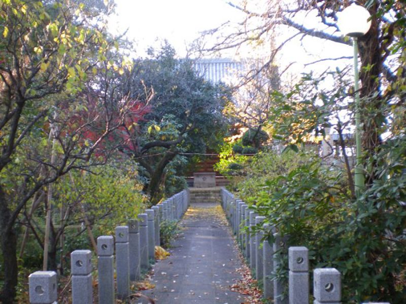 観蔵院墓苑