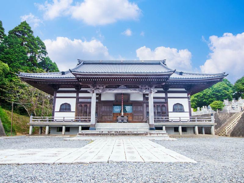 本堂正面の外観