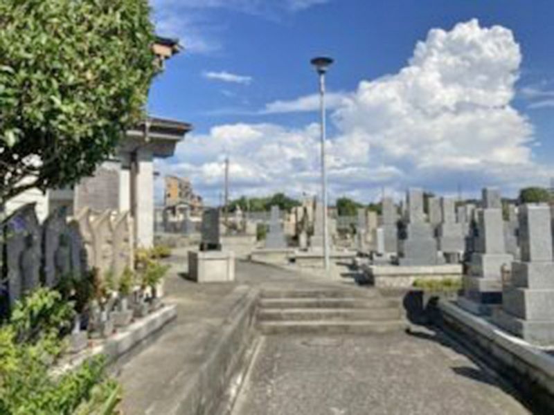 麻田共同墓地