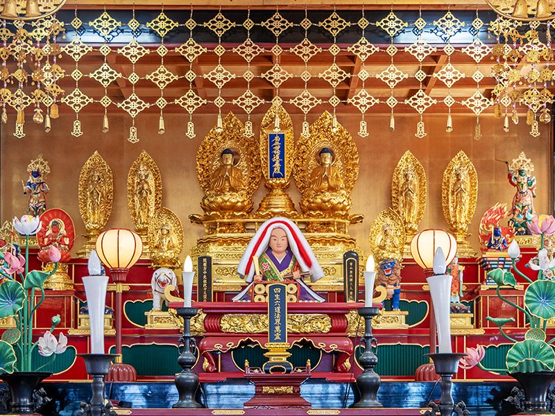 金色の仏壇