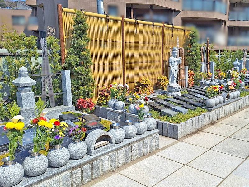 第一期、第二期樹木葬墓地（完売）