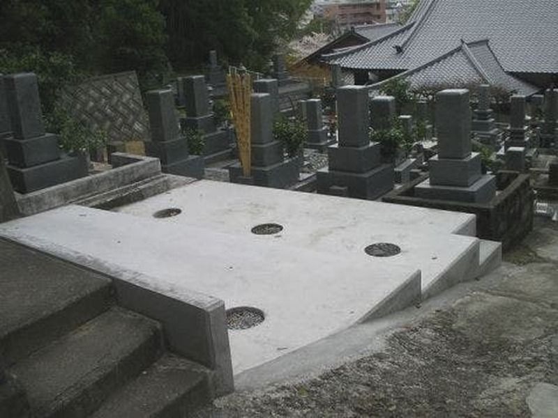 東栄寺霊苑