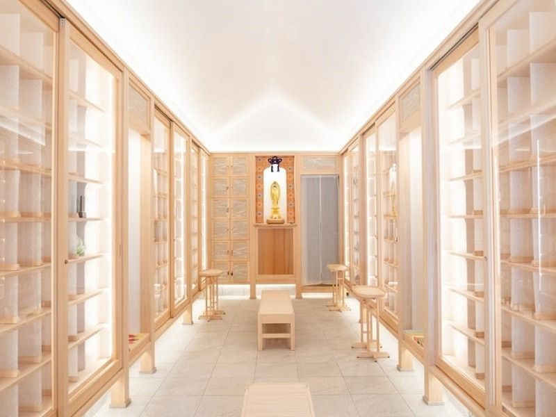 久遠寺 境内納骨あかり御堂／永代供養墓まどかの丘