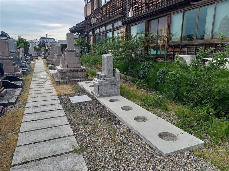 宝光寺墓苑