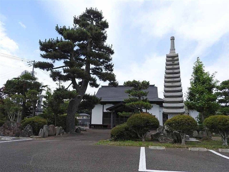 法徳寺墓苑