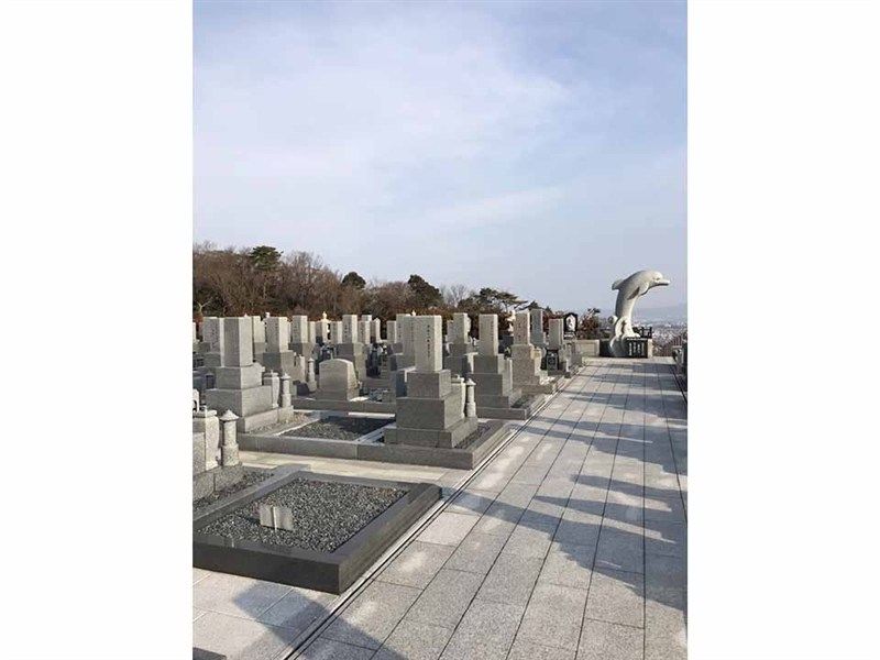 五月山公園墓地