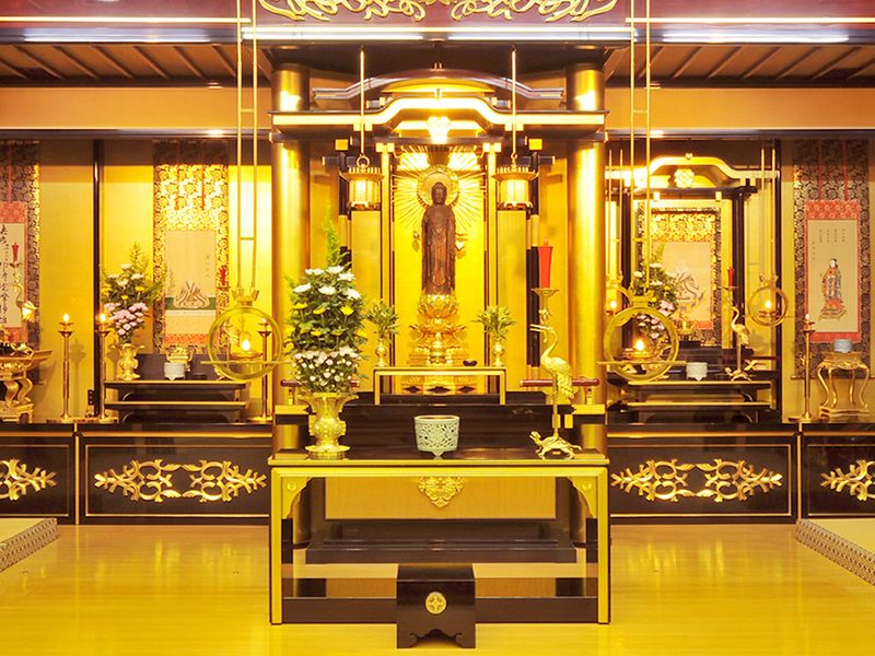 金色の仏壇