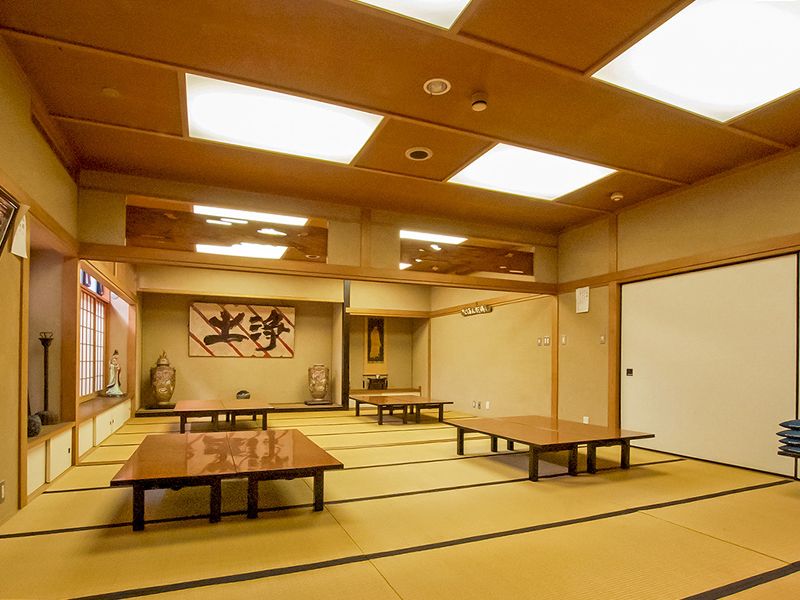 畳敷きの休憩室