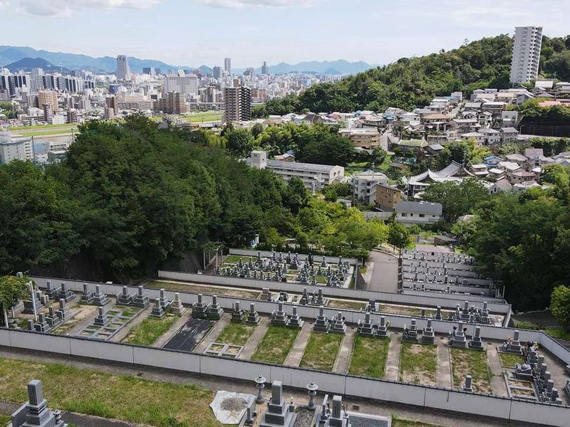 阿弥陀堂三滝公園墓地