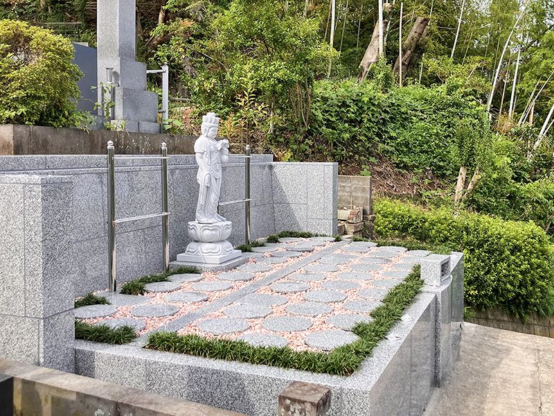 横浜慶珊寺樹木葬墓地