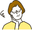 お墓の管理に悩む中年女性