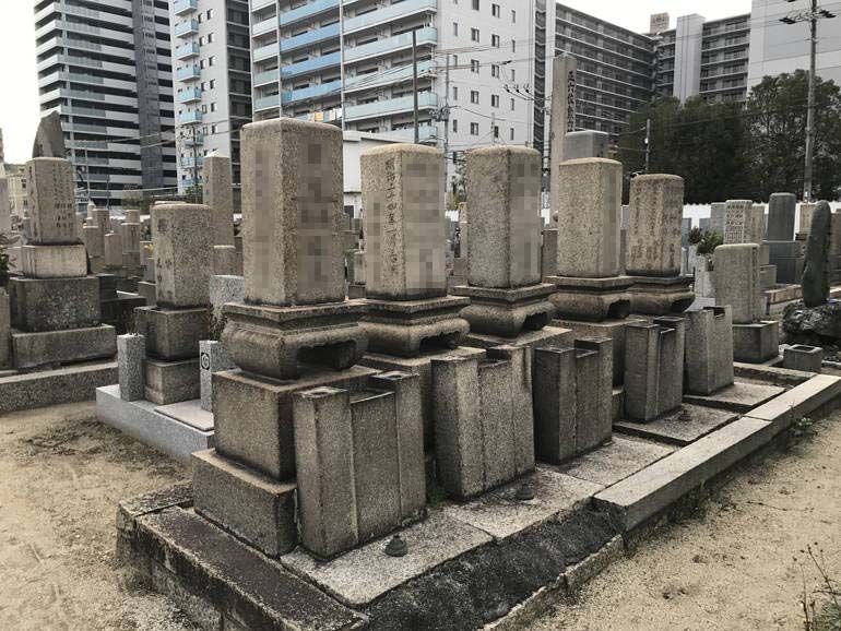 大阪市設 北霊園　和型墓石