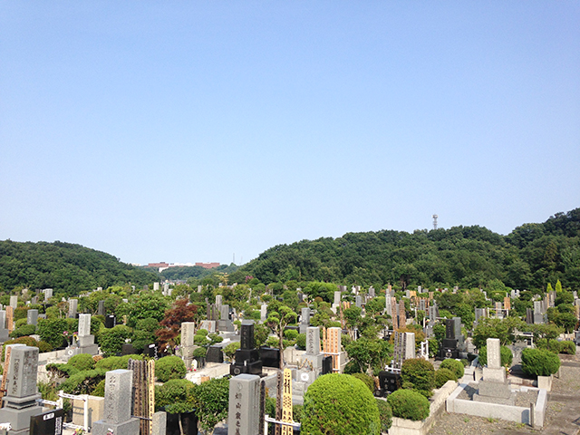 東京霊園　自然の中にある霊園