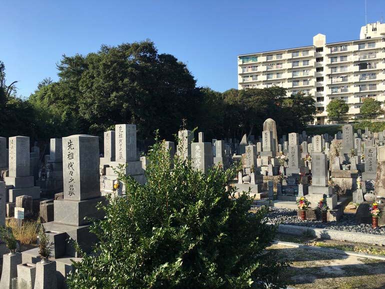 半田市営 有脇墓地