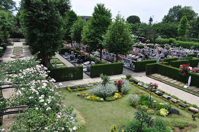 花小金井ふれあいパーク　草花に囲まれた開放感あるパーク内