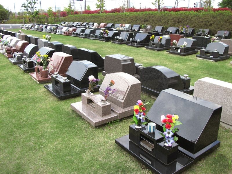 相模原市営 峰山霊園の芝生墓所