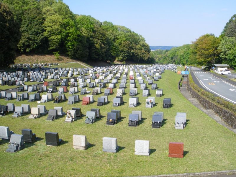 都立 八王子霊園　緑豊かな霊園風景①