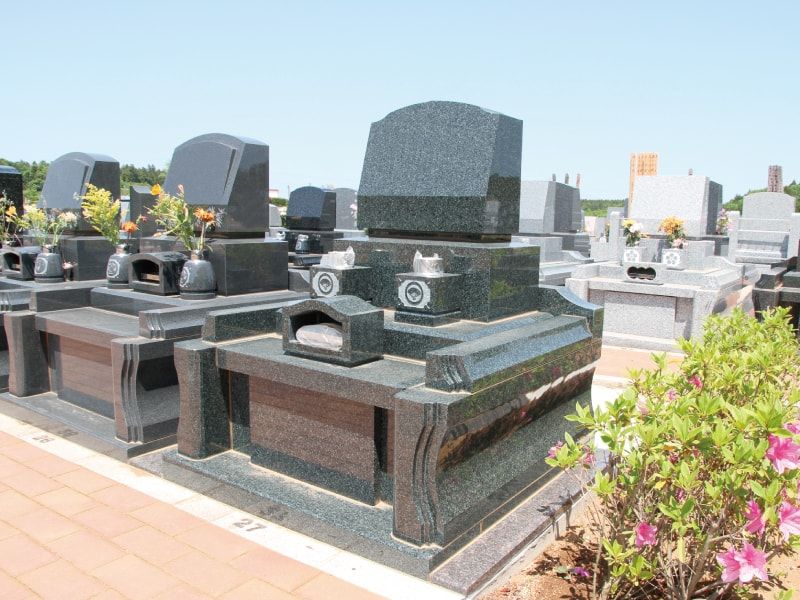 牛久浄苑の洋型墓石