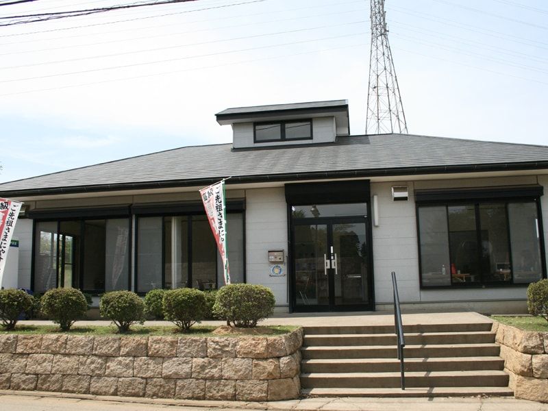 千葉中央霊園　管理棟