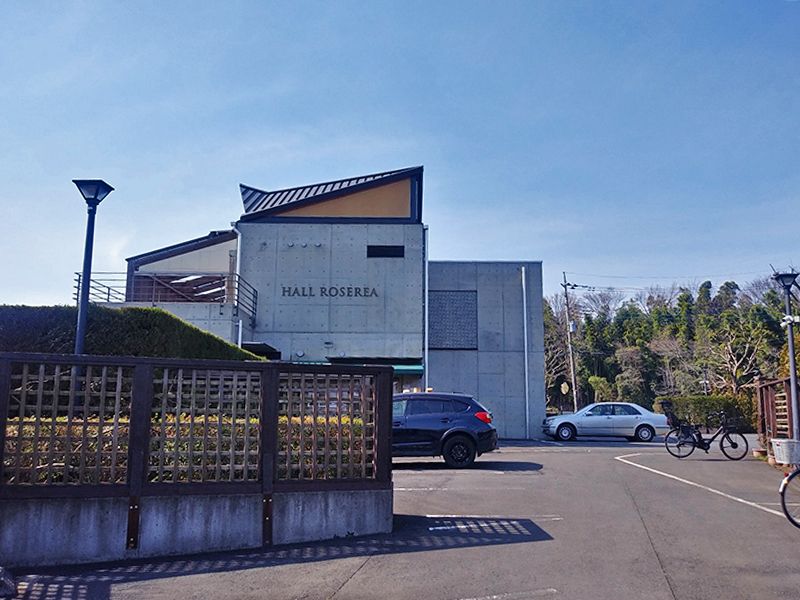 秋津ふれあいパーク　入口の駐輪場