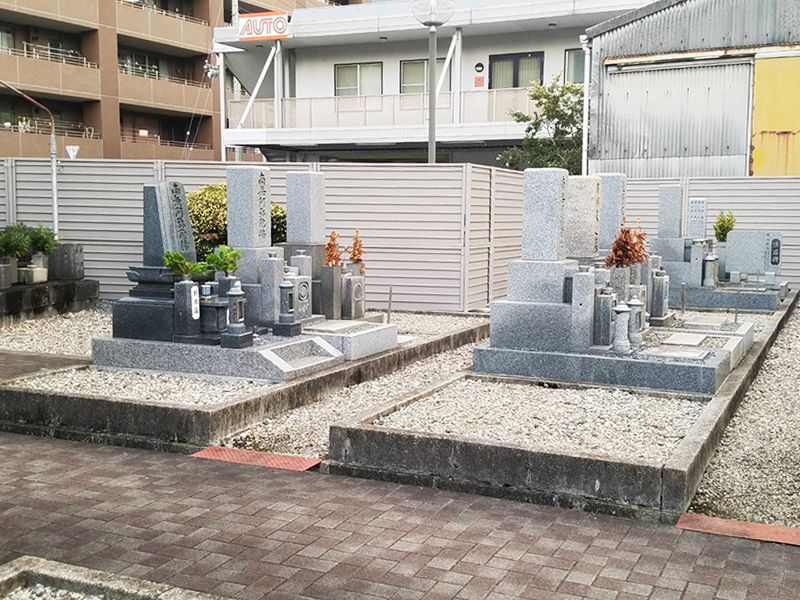 吹田市営 金田墓地　フラットな参道