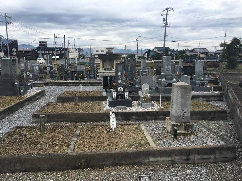 本巣市営 住吉墓地