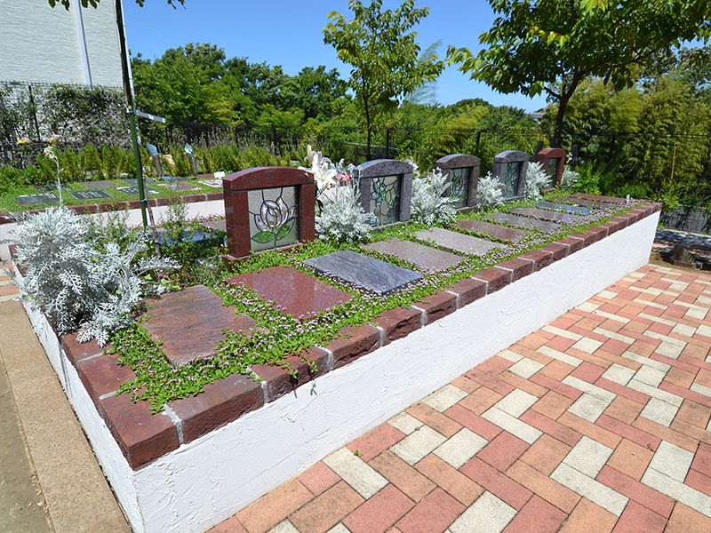 都筑まどか霊園　永代供養墓「セレーノ」