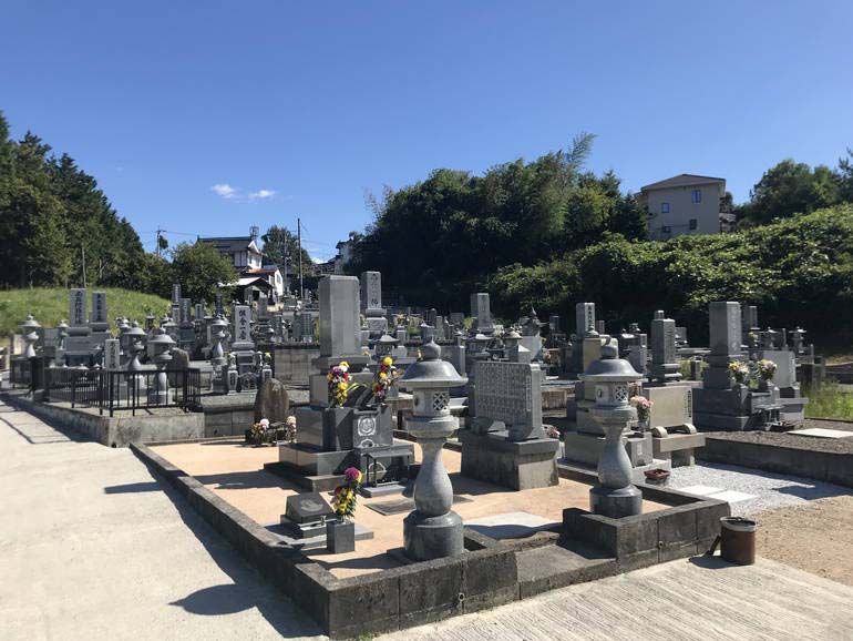 三次市畠敷墓地