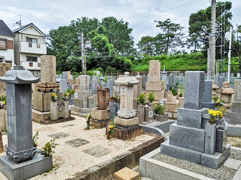 小松墓地