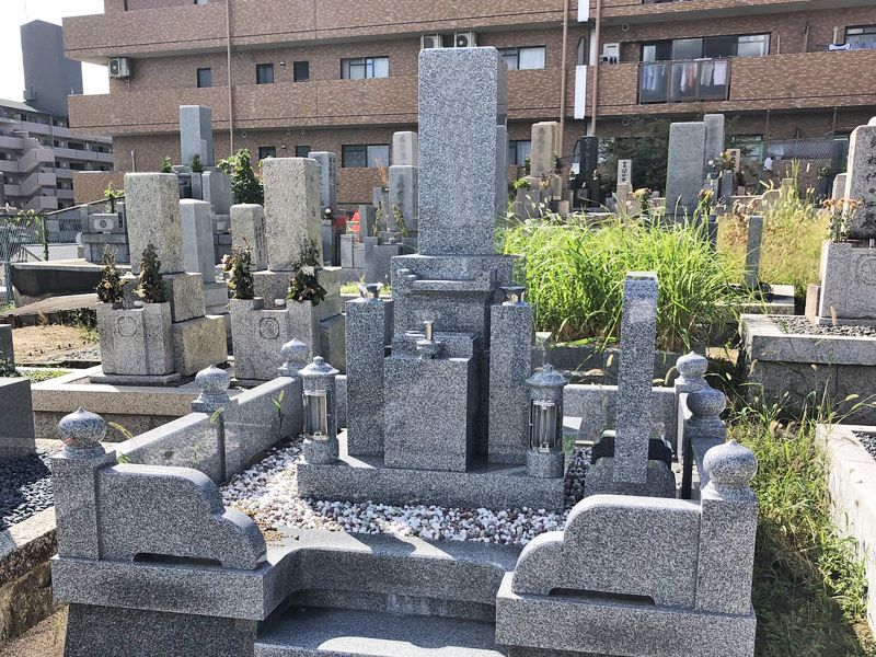 下穂積共同墓地