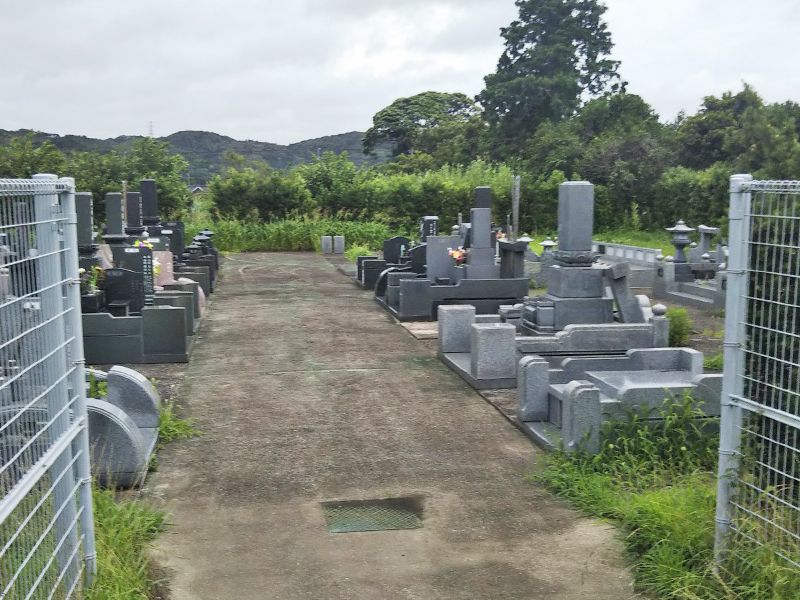 緑泉霊苑